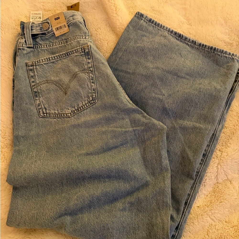 LEVI’S NWT HIGH WAISTED CINCH BAGGY Jeans in Light Blue - Picture 5 of 6